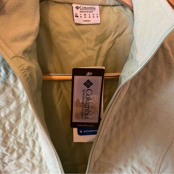 NWT Columbia green vest size small - Picture 2 of 5